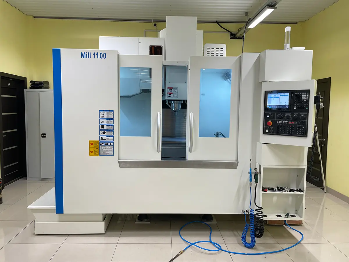 Обрабатывающий центр с ЧПУ